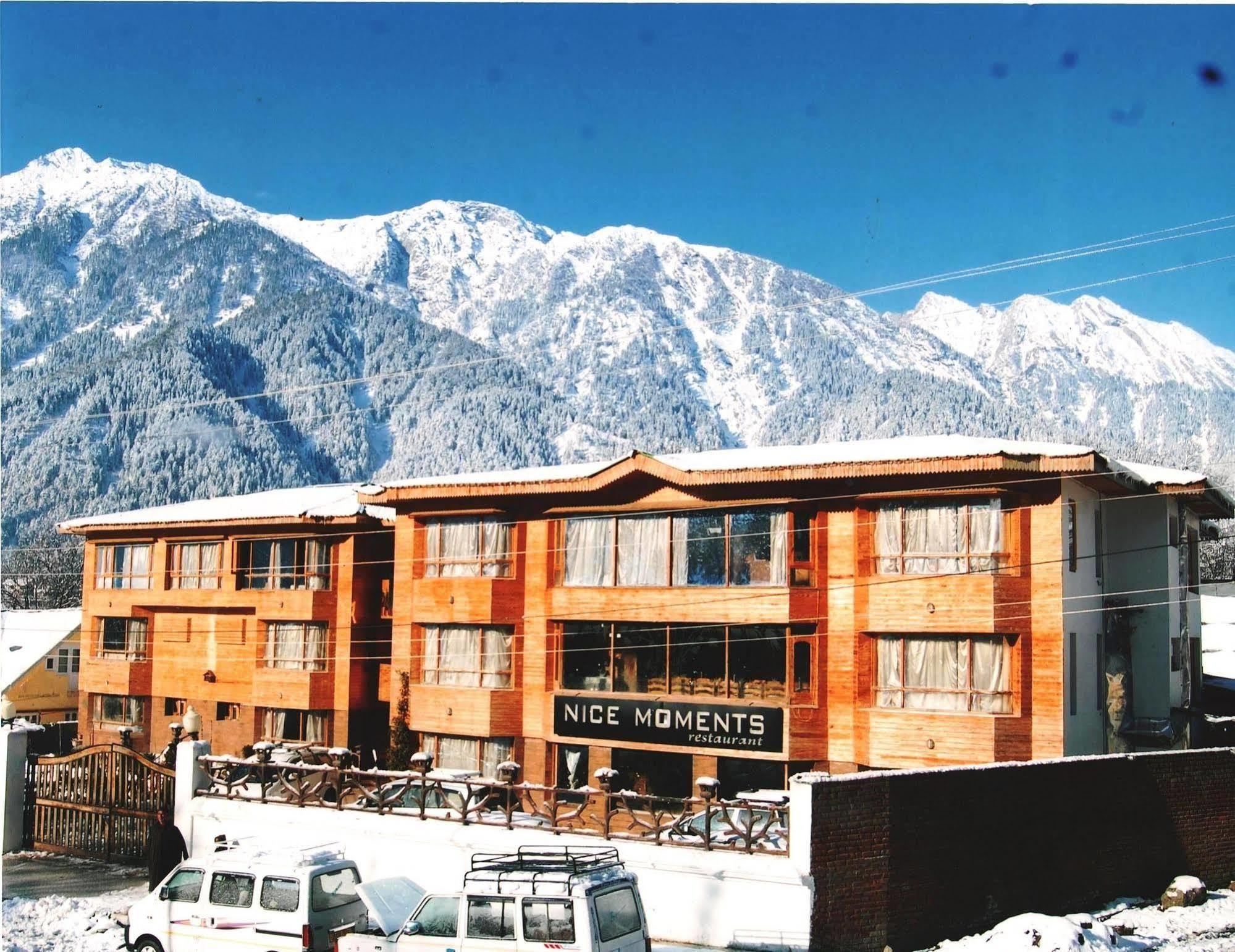 Hotel Paradise Inn Pahalgām Esterno foto